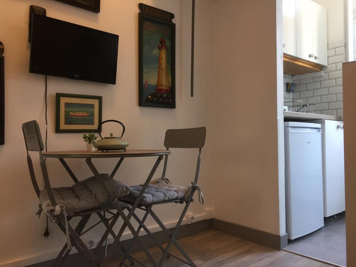 Studette Tiny House De L Eglise 12 M2 Apartment Ault Exterior photo